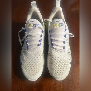 Nike Air Max 270 size 7 Youth